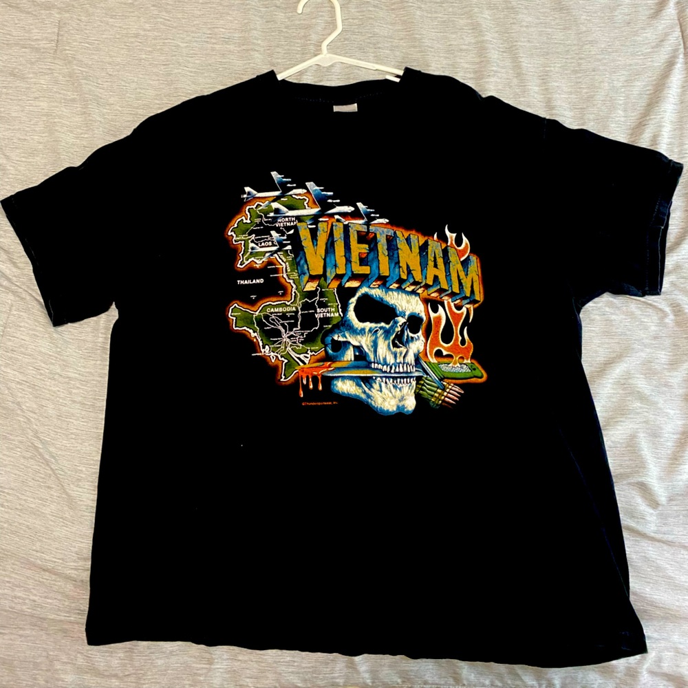 ***RARE*** Men’s XL Vintage Vietnam T-shirt